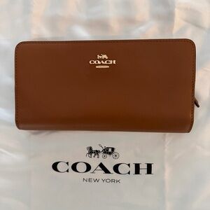Coach Tan Leather Continental Wallet